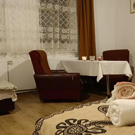 Dom Za Studnia Goralski Dom W Ochotnicy Dolnej *